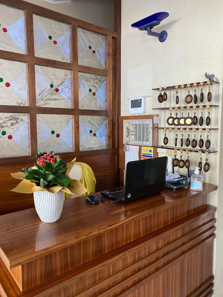 Hotel Rosy Rimini 3*,  Italia