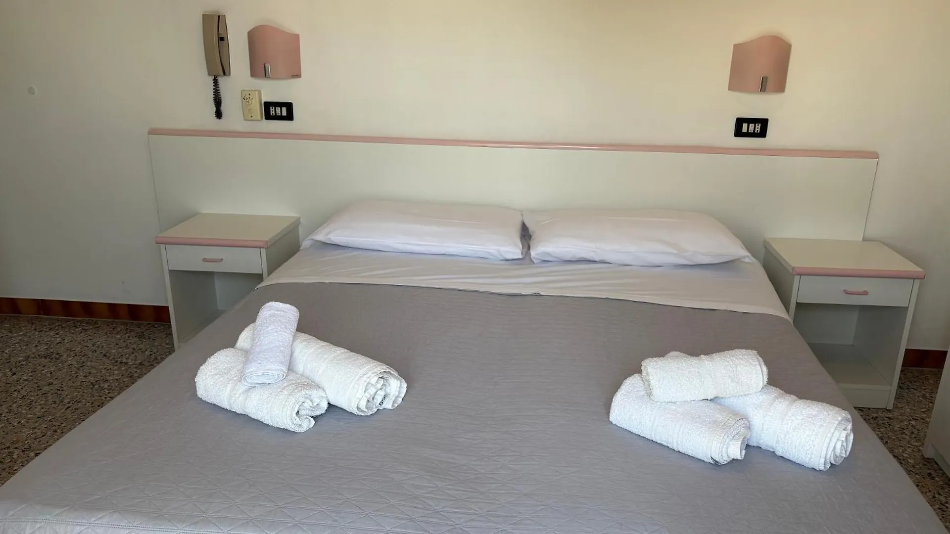 Hotel Rosy Rimini Italia