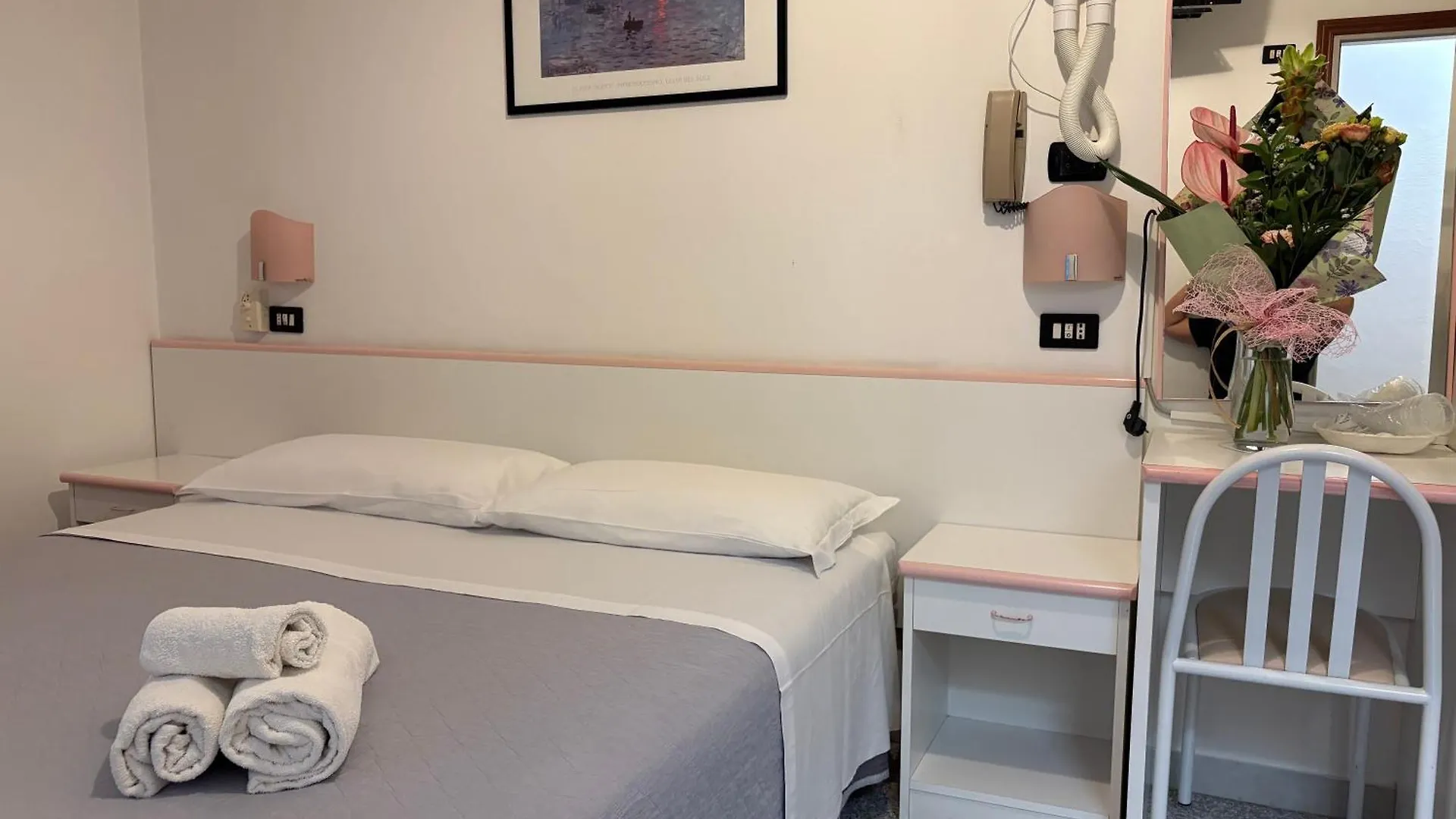 Hotel Rosy Rimini 3*,  Italy